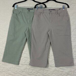 Gloria Vanderbilt Amanda Capris 2LOT Green and Beige Size 6